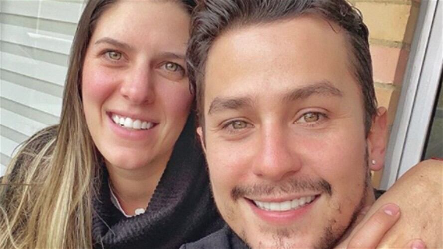 Sebastián Vega sorprende a su esposa. Foto: Instagram sebastian_vega1