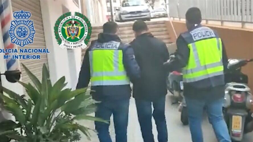 Momento de la captura de alias 'El Zarco' en España . Foto: Captura de video autoridades españolas