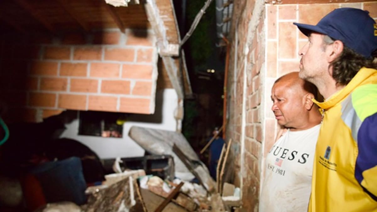Más de 130 familias afectadas por inundación en Santa Cruz, Medellín