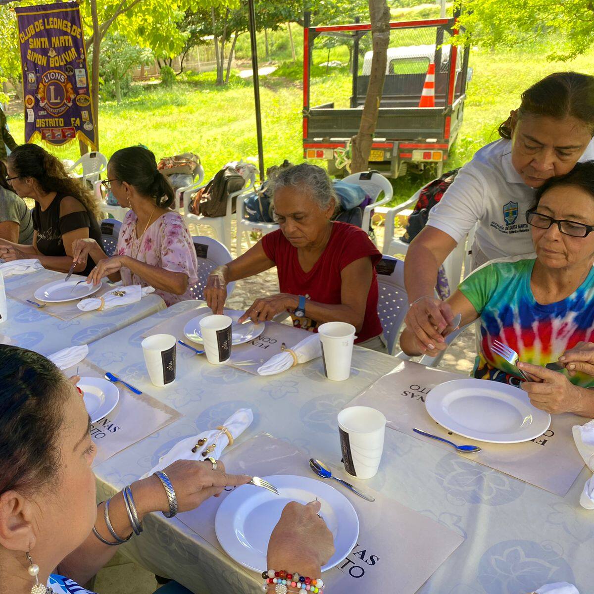 Magdalena: Más de 200 adultos mayores de zonas vulnerables recibieron talleres de etiqueta