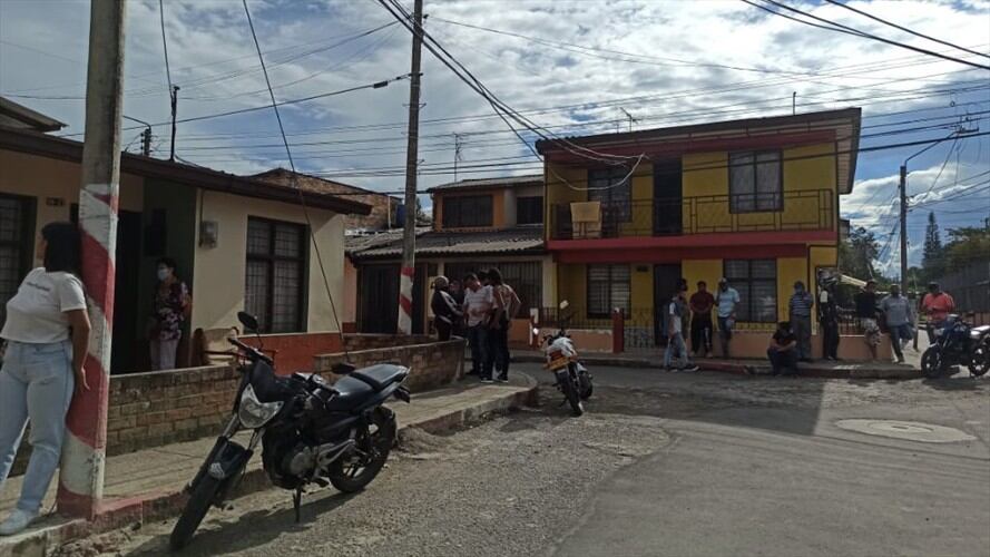 El operativo se realizaba en el barrio San Rafael de la Comuna Seis . Foto: Cortesía Adrián Tintinago
