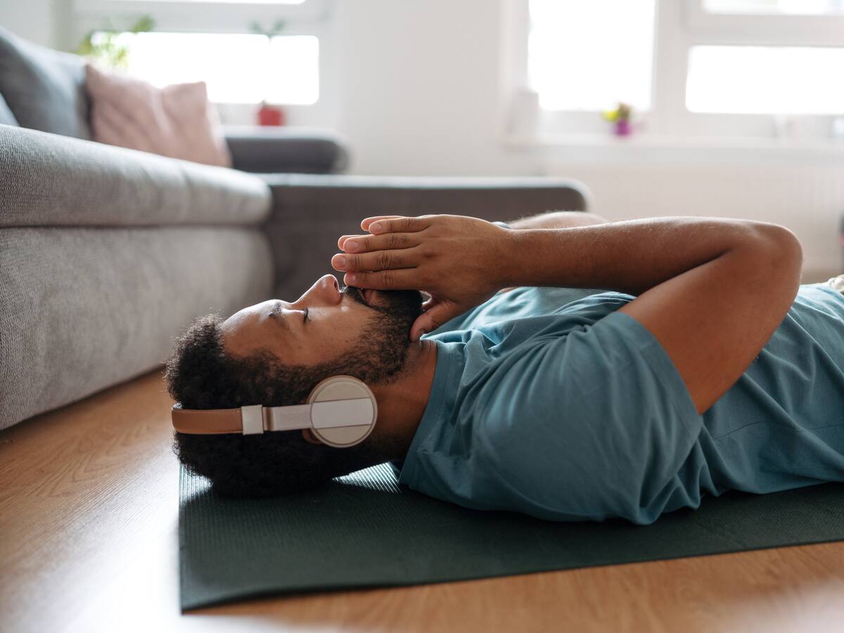 ¿Que los hombres expresen sus sentimientos es señal de debilidad? Especialista explicó