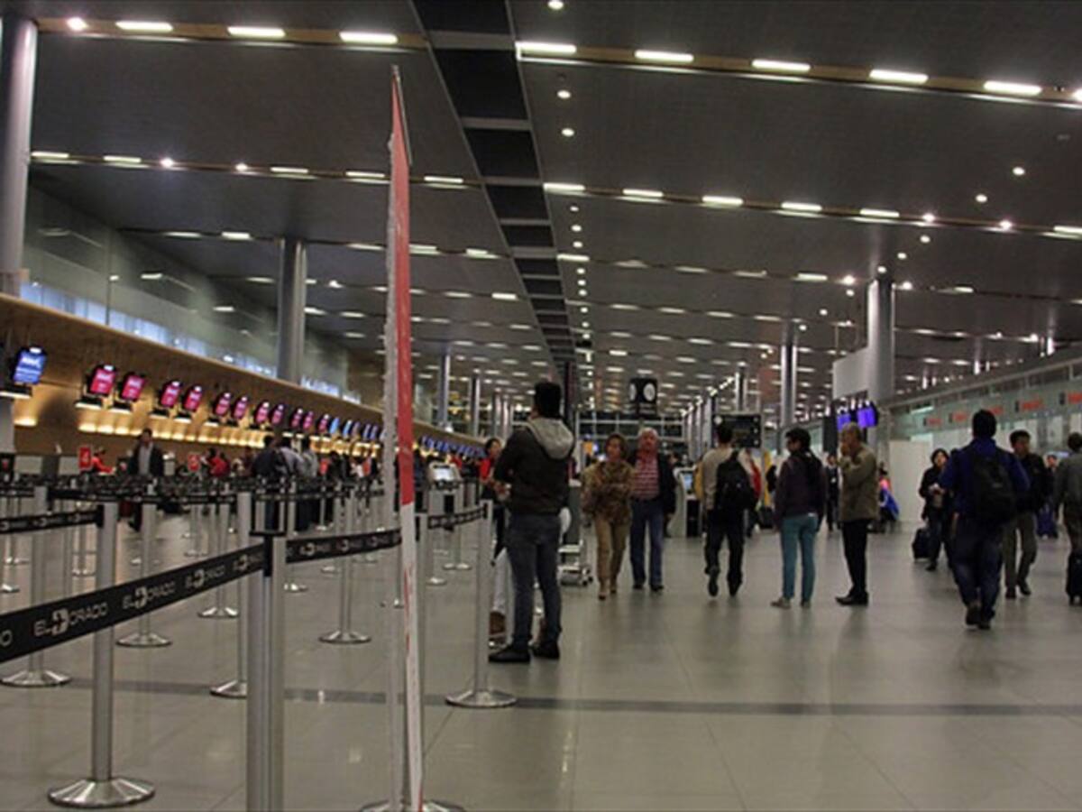 Migración reforzará con más personal el proceso de entrada a Colombia en época decembrina