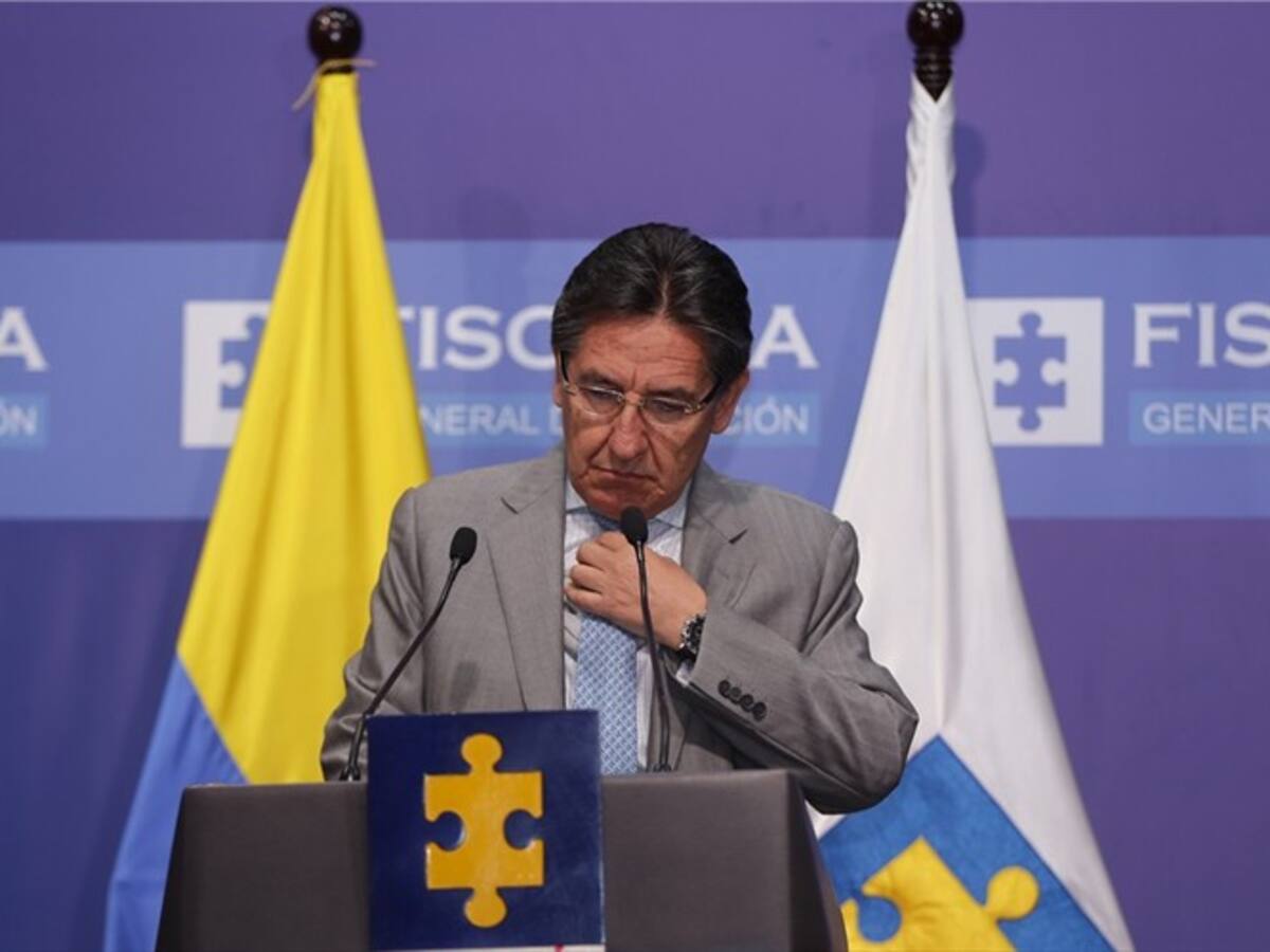 Esquema de seguridad de Nestor Humberto Martínez es de 30 personas: Fiscalía