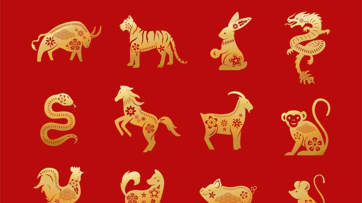 Doce animales del zodiaco u horóscopo chino sobre fondo rojo / Foto: GettyImages