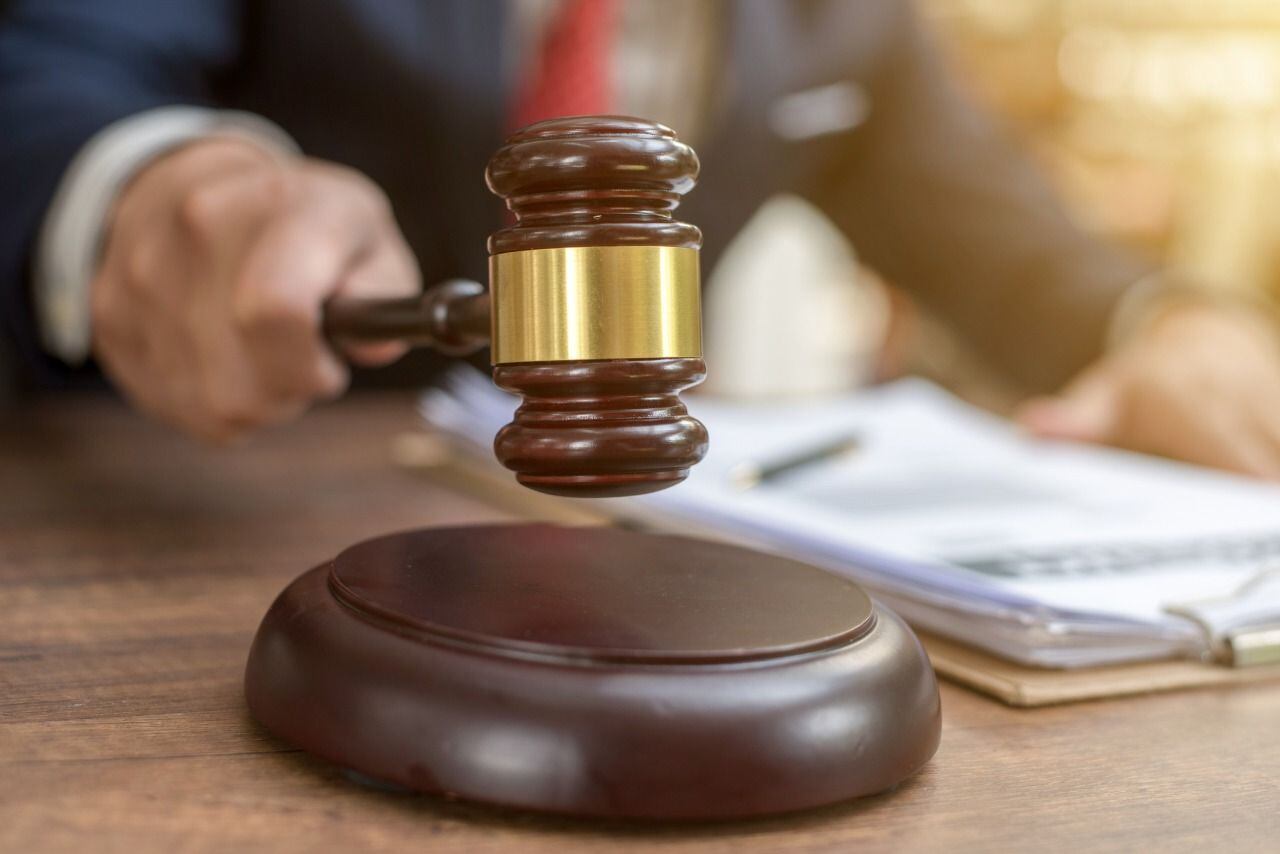 Condenan a exjuez de Lorica por reconocer una indemnización de manera irregular. Foto: Getty Images (referencia).