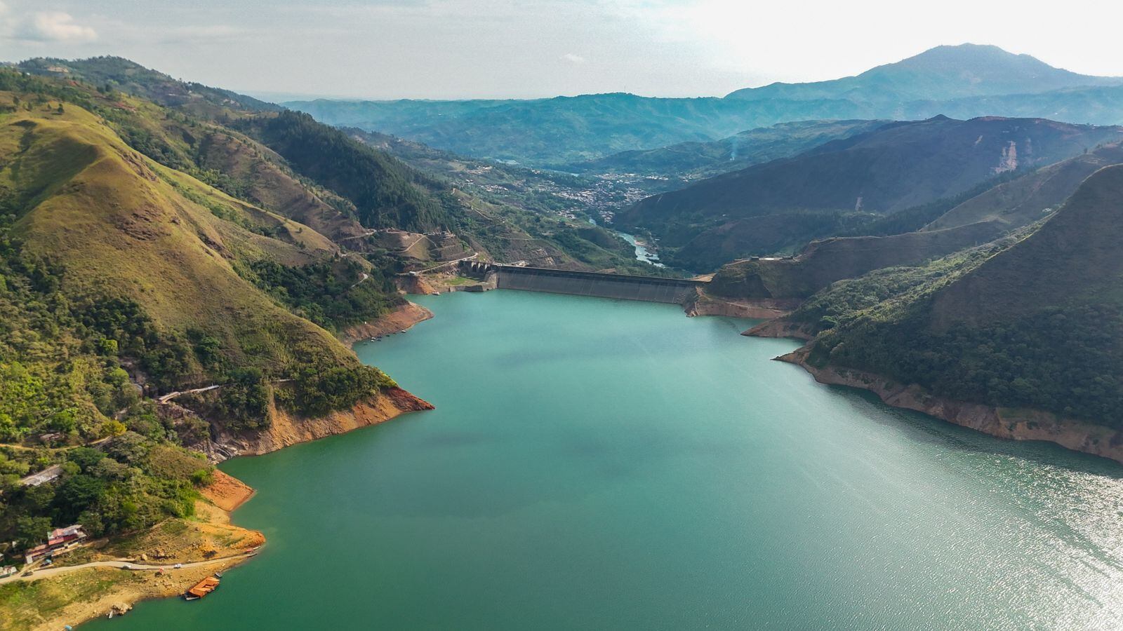 El embalse aún tendrá un 41% de su capacidad antes de que vuelvan las lluvias. Foto: CVC
