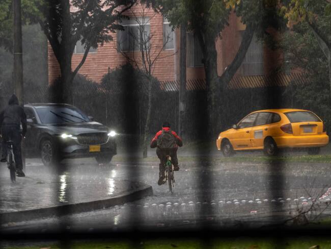 Lluvia en Bogotá. Imagen de referencia vía Getty Images
