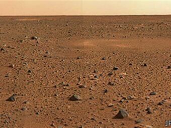 El primitivo Marte habría sido más seco que la Tierra, uno de los factores que habría hecho que la vida apareciera primero allí. Foto: Nasa para BBC Mundo