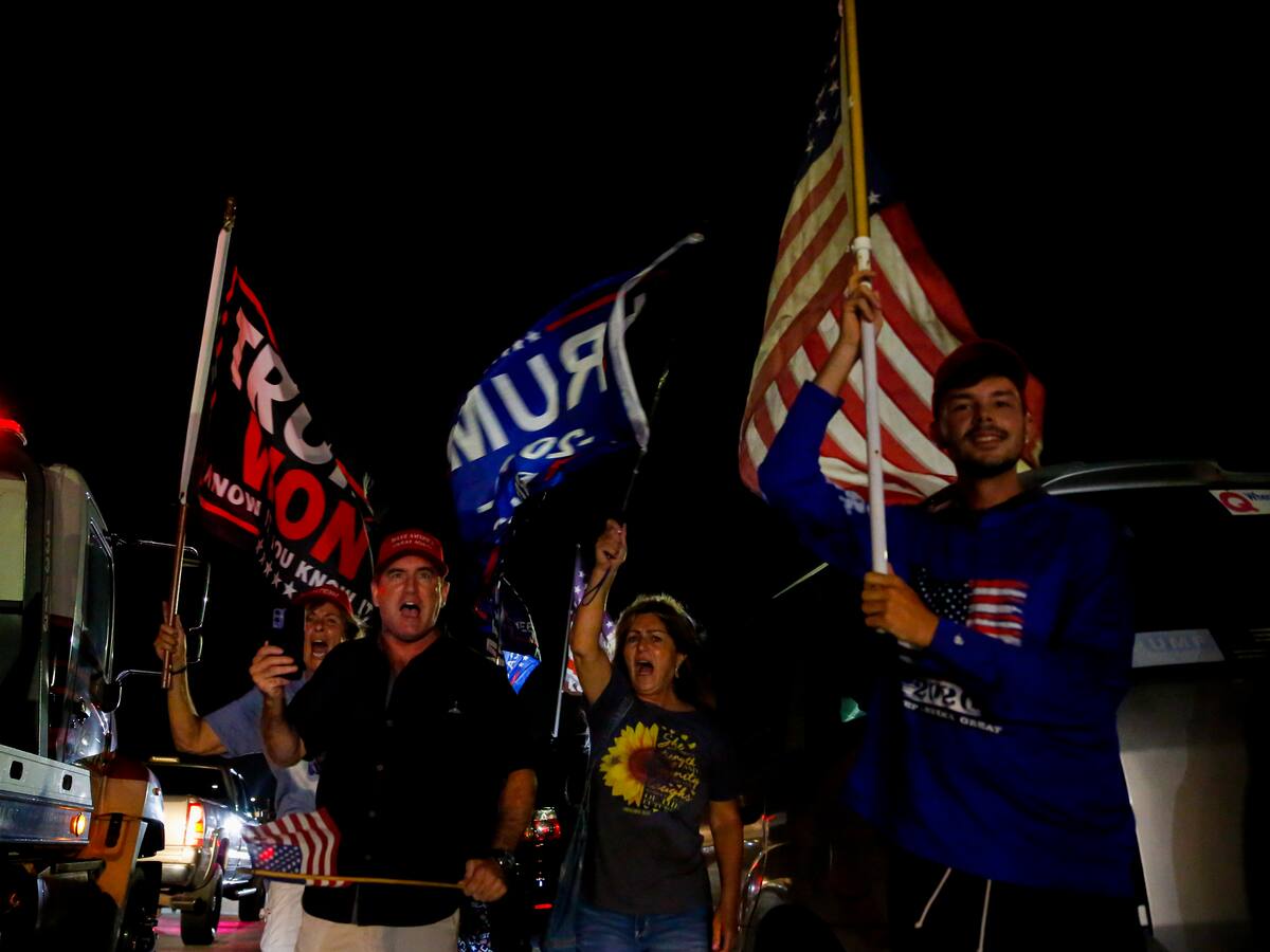 FBI busca documentos oficiales en la residencia de Trump, según New York Times