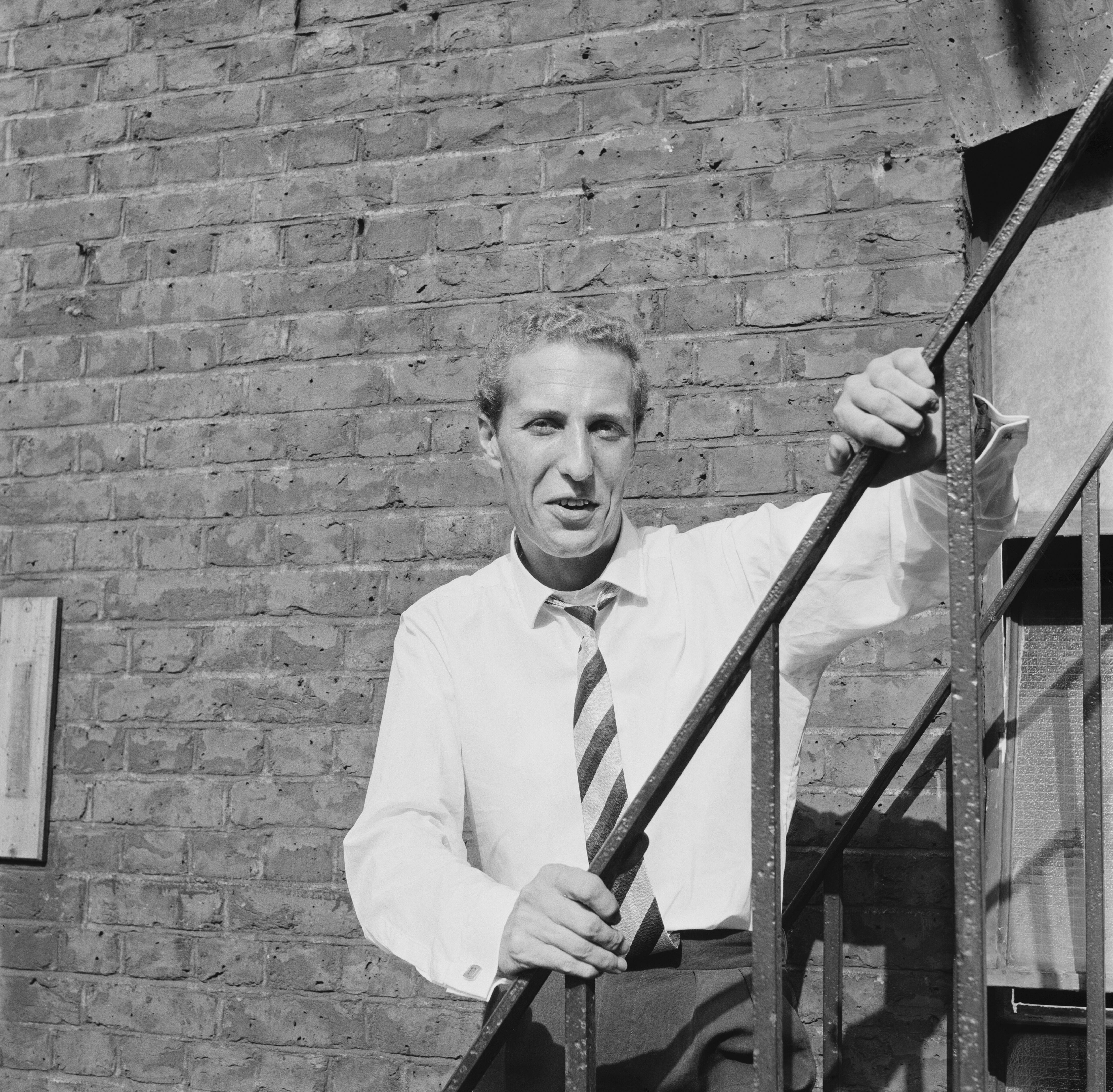 Escritor, periodista y espía inglés, Frederick Forsyth. FOTO: Evening Standard/Hulton Archive/Getty Images