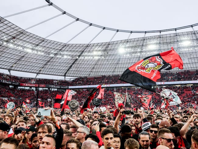 Bayer Leverkusen Vs Werder Bremen, Bundesliga. Foto: EFE/EPA/CHRISTOPHER NEUNDORF CONDITIONS - ATTENTION: The DFL regulations prohibit any use of photographs as image sequences and/or quasi-video.