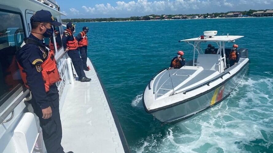 Foto: Inspectores de control marítimo
