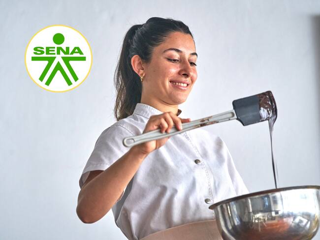 Mujer usando un bowl de cocina para batir chocolate. En el círculo, el logo del SENA / Fotos: GettyImages y redes sociales