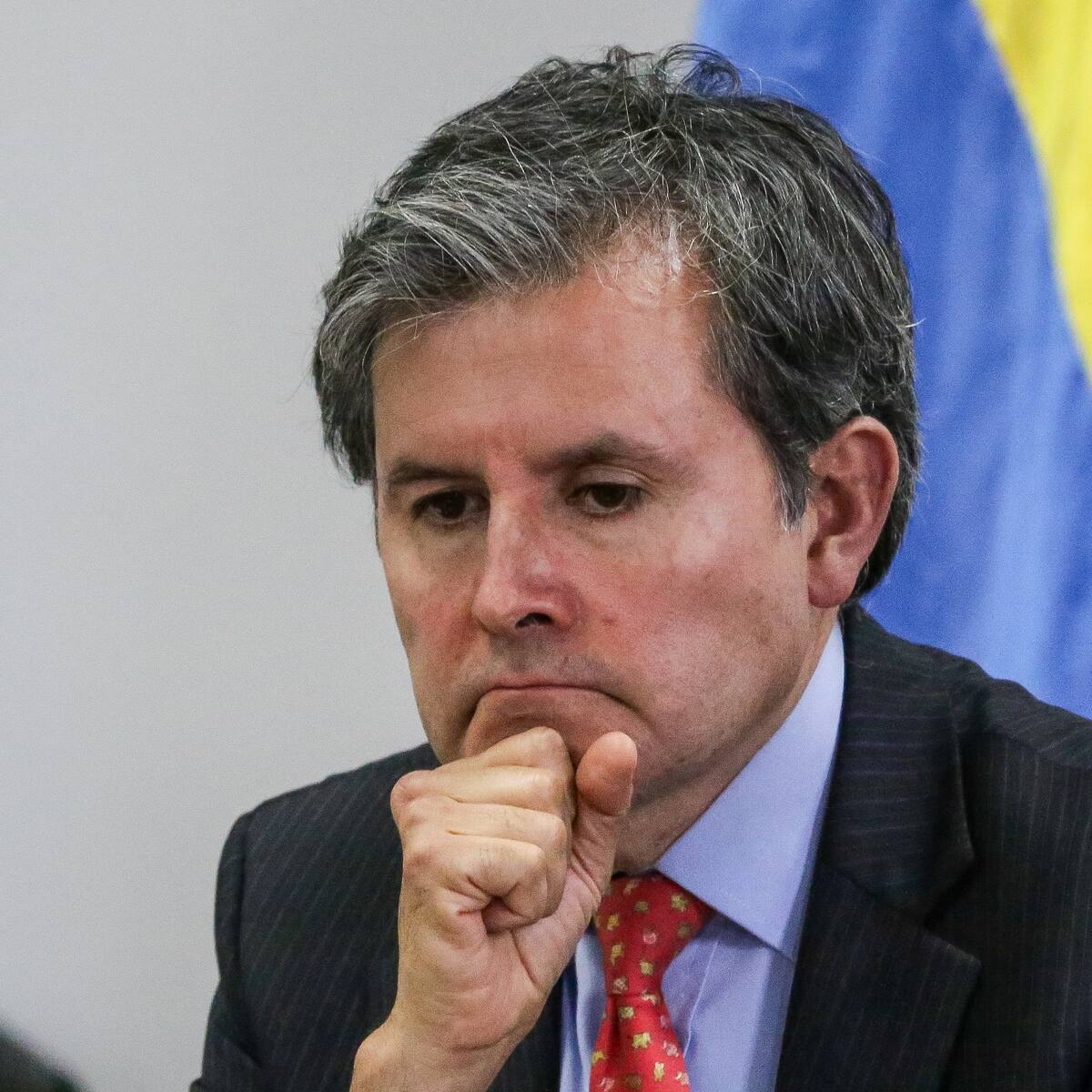 Director de Crédito Público de MinHacienda lanza alerta por proyecto de participaciones