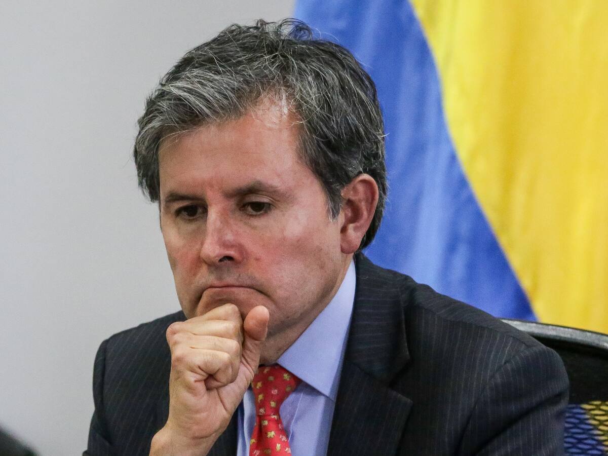 Director de Crédito Público de MinHacienda lanza alerta por proyecto de participaciones