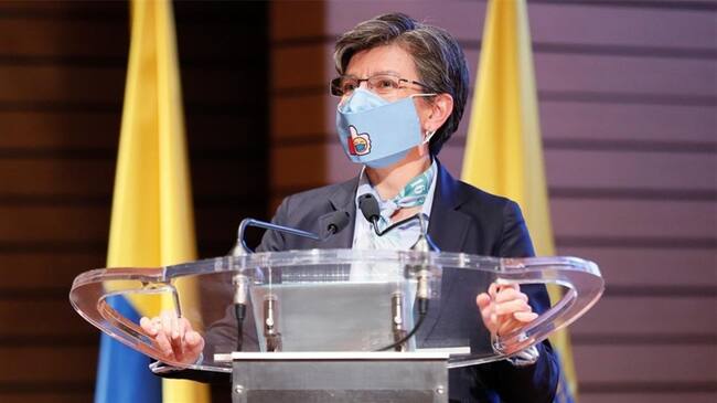 Al finalizar un consejo de seguridad con los Ministerios de Defensa e Interior, la alcaldesa anunció más policía evitar delitos como el hurto.. Foto: Twitter: @ClaudiaLopez