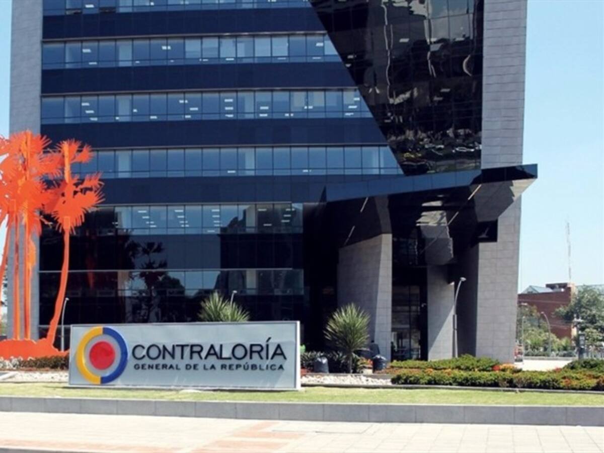Reglas para elegir al Contralor pasan a sanción presidencial