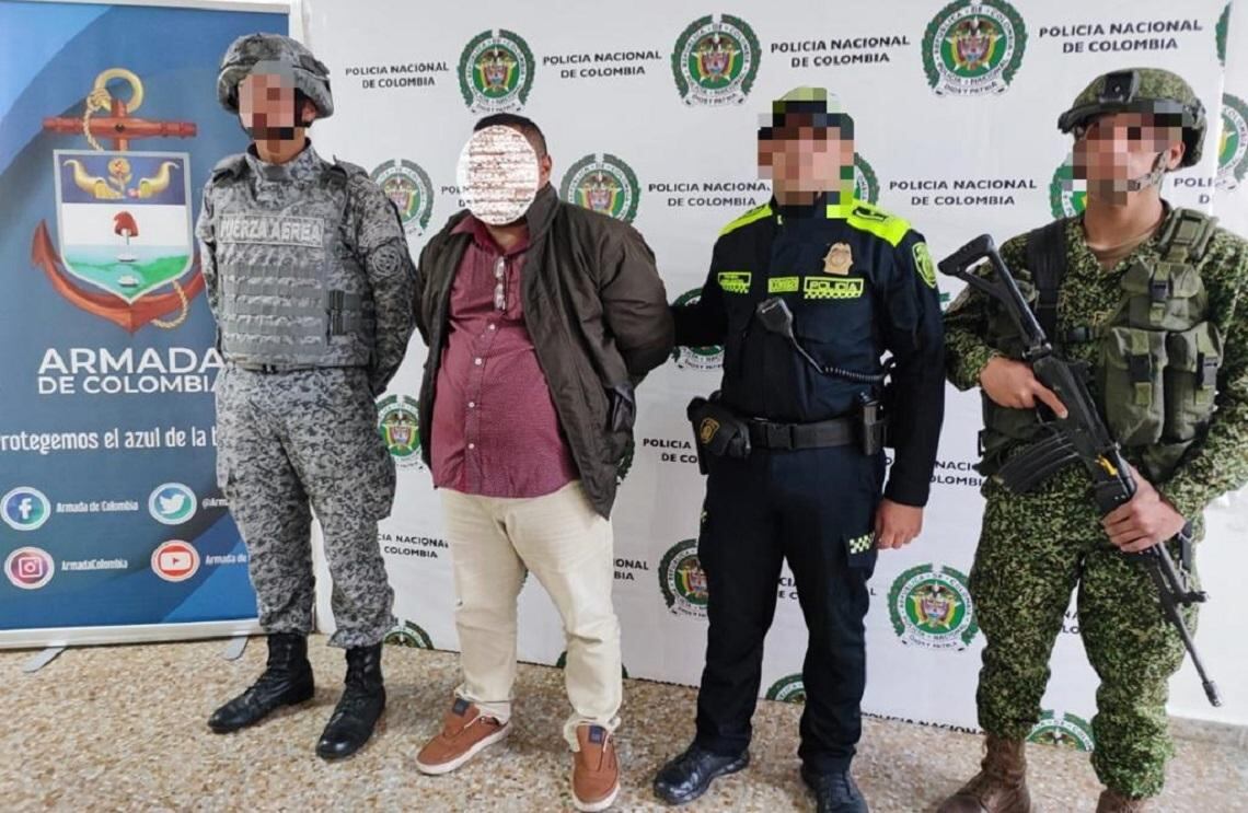 Capturado en el Aeropuerto El Dorado. Foto: Cortesía Fuerza Pública.