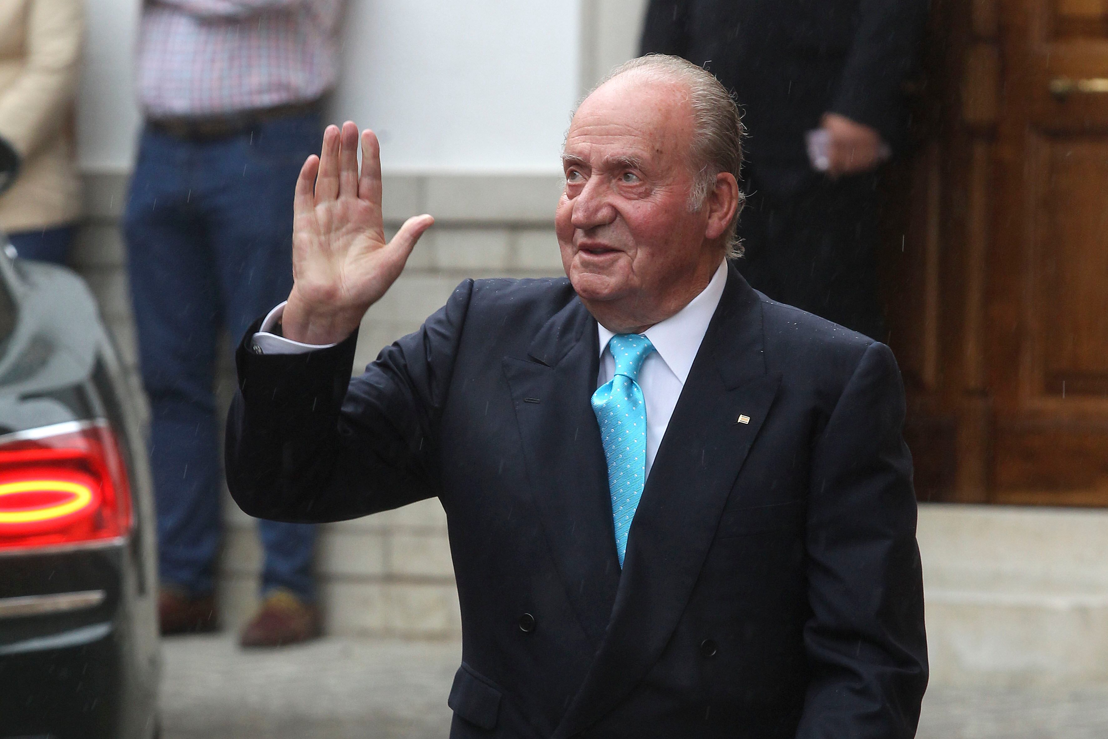 GRANADA, SPAIN - MAY 28:  King Juan Carlos attends the wedding of Lady Charlotte Wellesley and Alejandro Santo Domingo at Illora on May 28, 2016 in Granada, Spain.  (Photo by Daniel Perez/Getty Images)