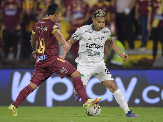 Deportivo Cali y Deportes Tolima. (Photo by Raul ARBOLEDA / AFP) (Photo by RAUL ARBOLEDA/AFP via Getty Images)