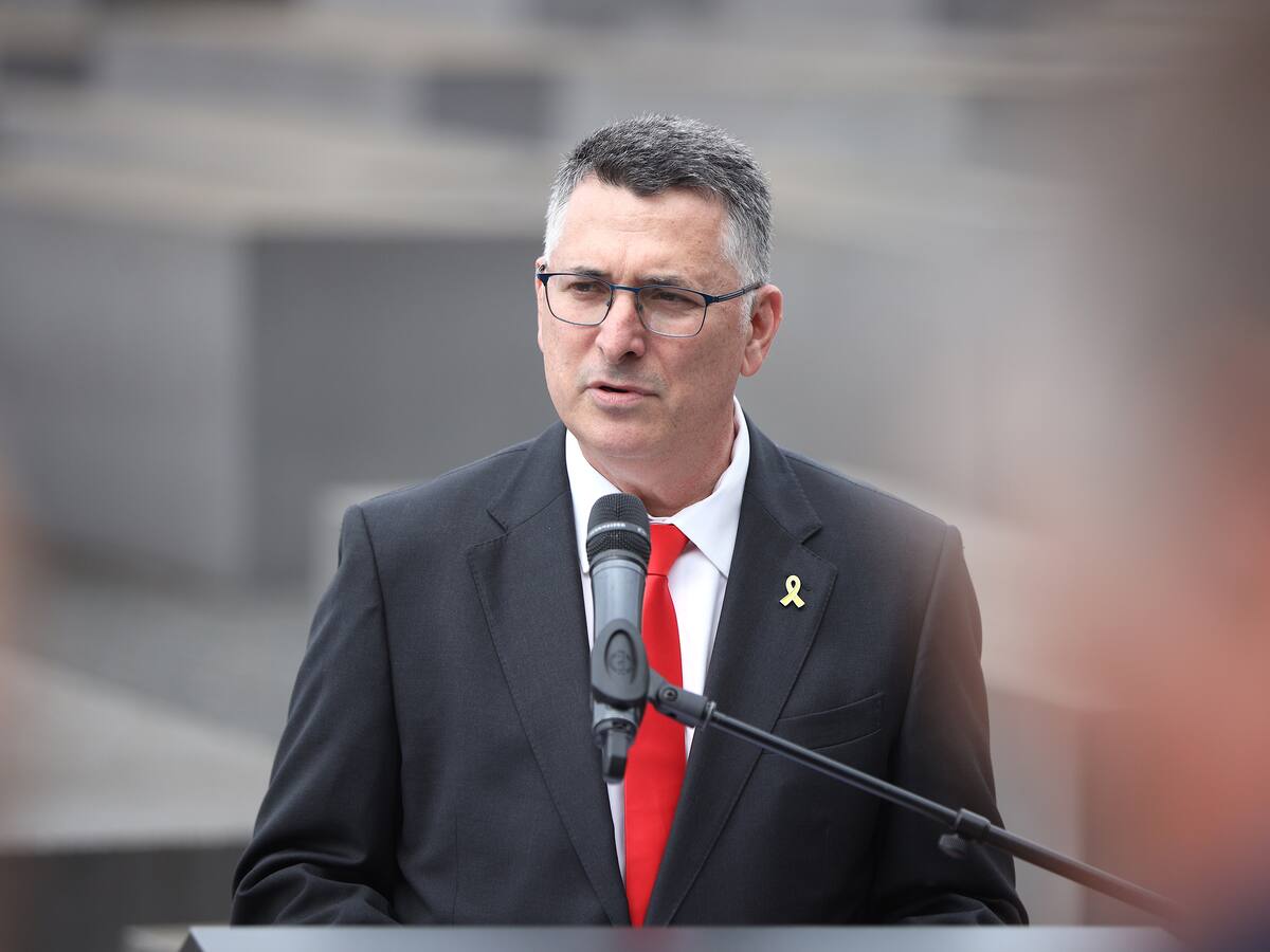 Ministro de Exteriores israelí habló con la UE, Francia, y Alemania sobre el ataque a Irán