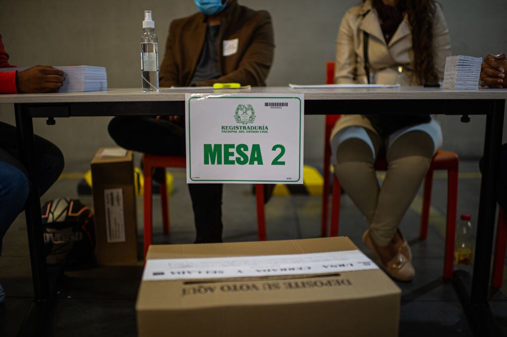 Las firmas Guarumo y EcoAnalítica divulgaron los resultados de su más reciente encuesta para medirle el pulso a la intención de voto de los colombianos.