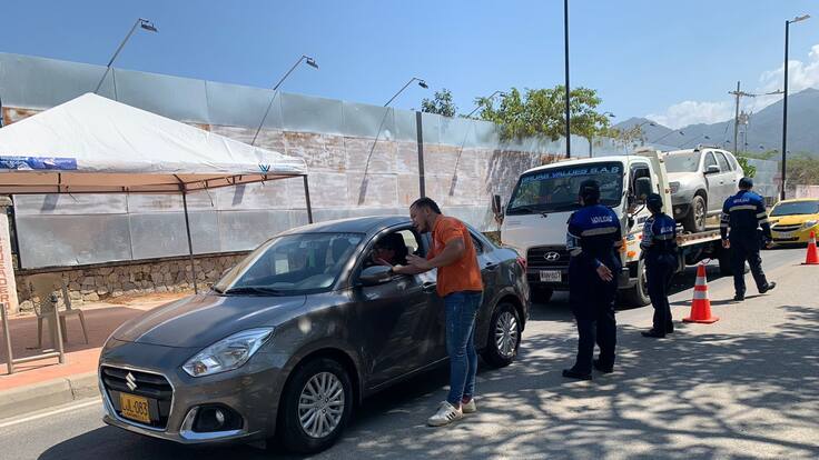 Por varias horas vendedores del aeropuerto de Santa Marta bloquearon la vía