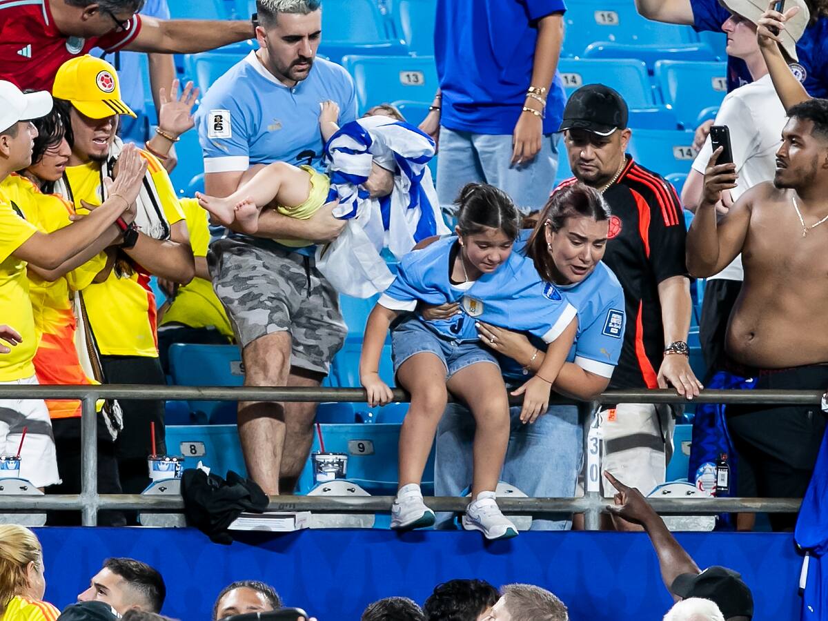 Conmebol se pronunció tras la pelea entre jugadores de Uruguay y aficionados colombianos