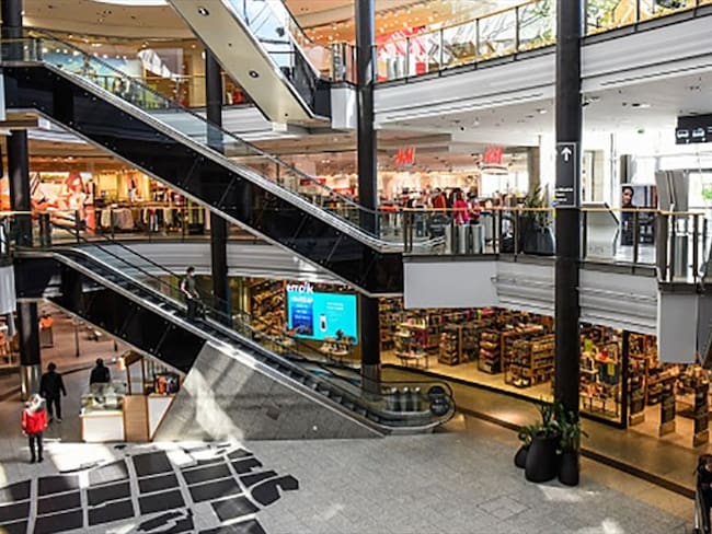 Proponen que centros comerciales vuelvan a operar bajo estrictas reglas de juego. Foto: Getty Images