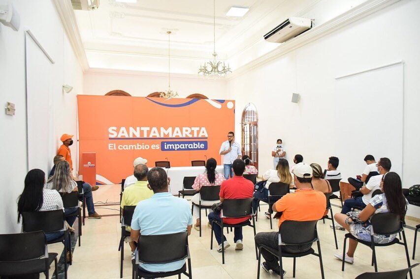 Foto: Reunión con líderes de los barrios/ Alcaldía de Santa Marta
