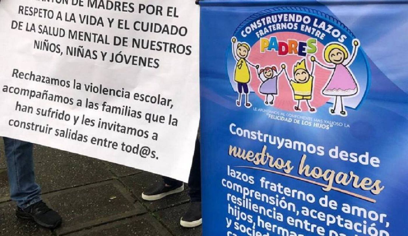 Plantón en Manizales en contra del bullying escolar. Crédito: La W Radio.