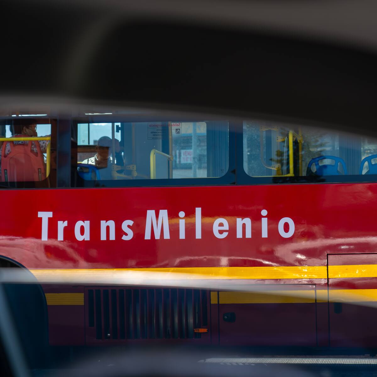 ¿De cuánto es el descuento que puede obtenerse al pagar una multa por “colarse” en TransMilenio?