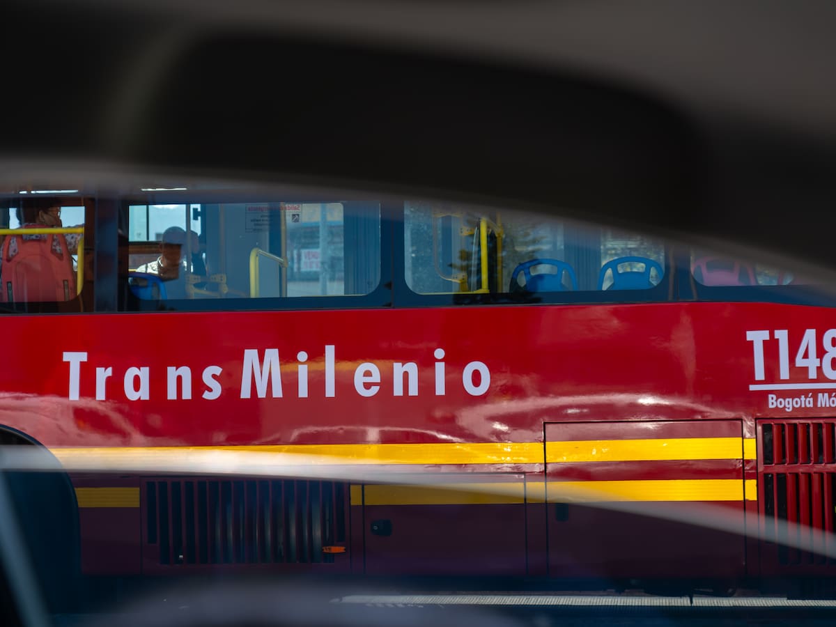 ¿De cuánto es el descuento que puede obtenerse al pagar una multa por “colarse” en TransMilenio?