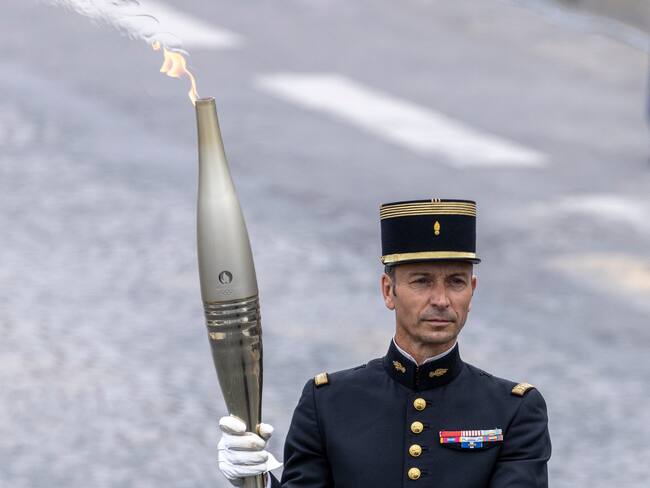 París 2024: estos son los símbolos en la antorcha de los Juegos Olímpicos