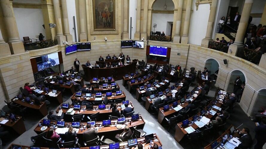 El partido Cambio Radical radicó un proyecto de ley en el Congreso de la República para reglamentar la consulta previa. Foto: Colprensa