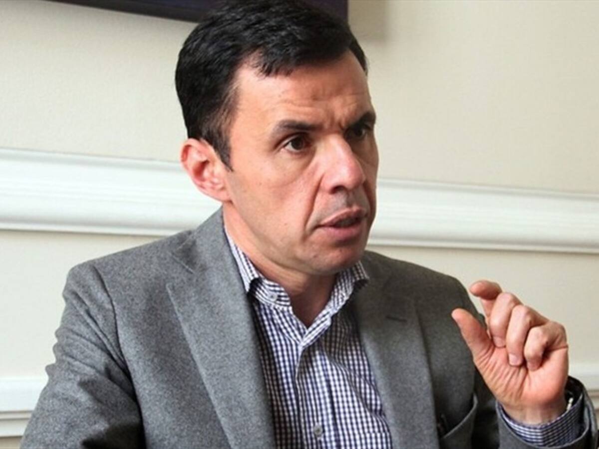 No voy a entrar en controversia con el presidente del Senado: Mininterior