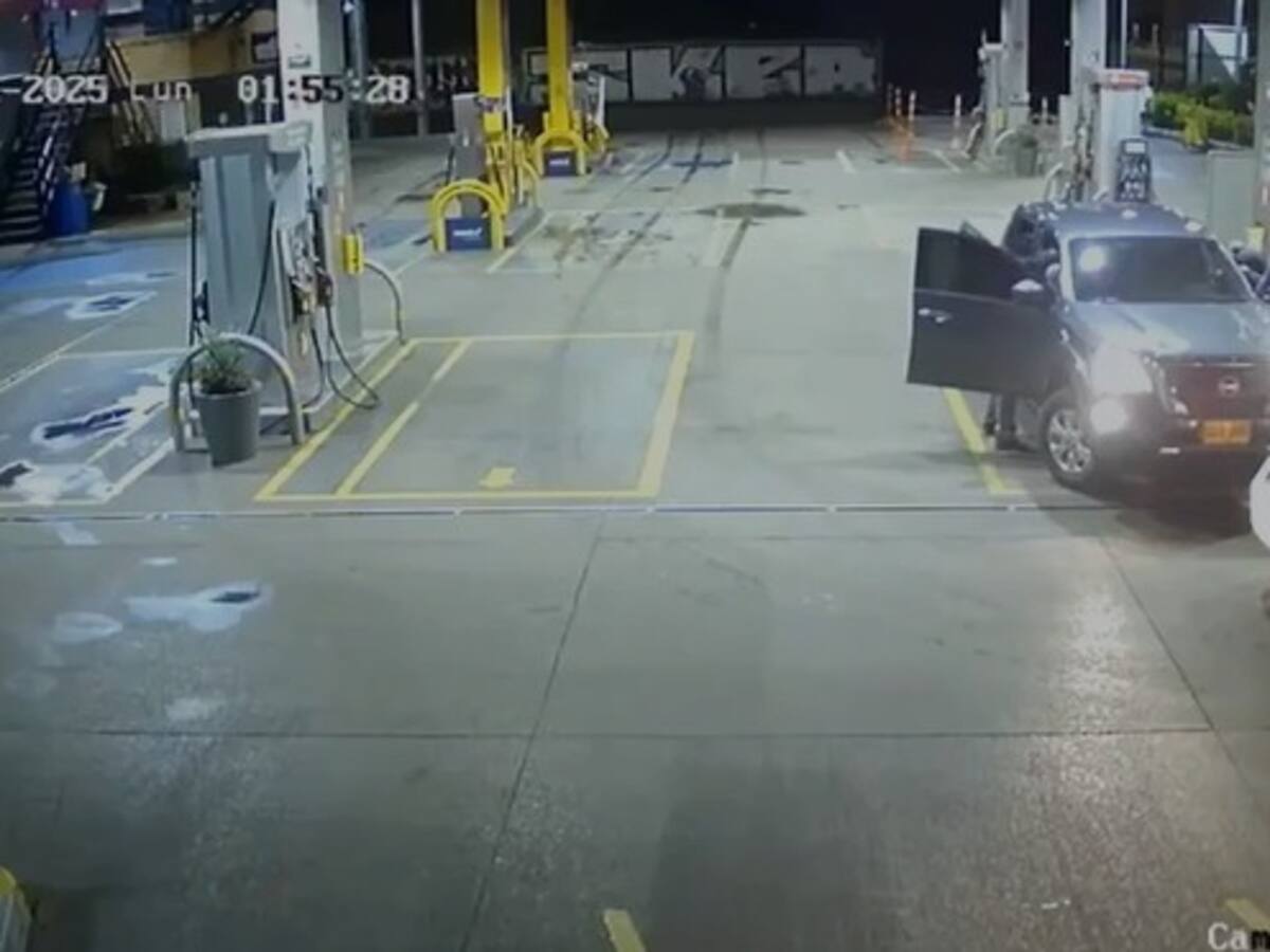 Violento robo de camioneta Bogotá: delincuentes intimidaron con armas de fuego a víctimas