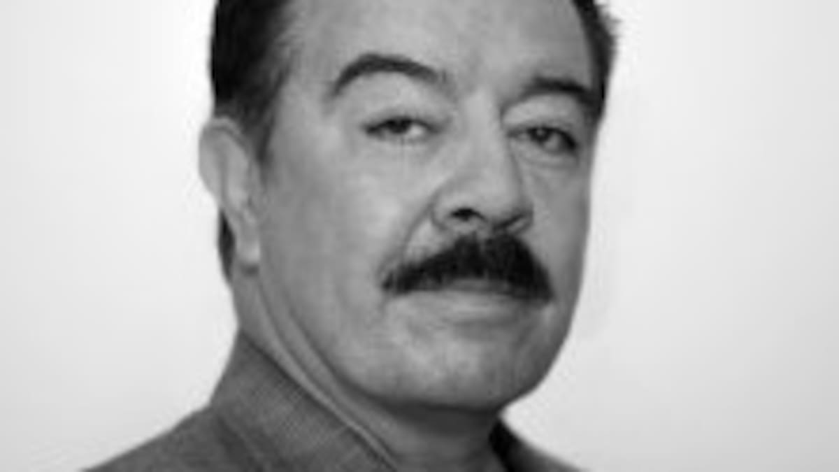 ‘Claw of the Dragon’, el nuevo libro de Mike Vigil, exjefe de operaciones de la DEA