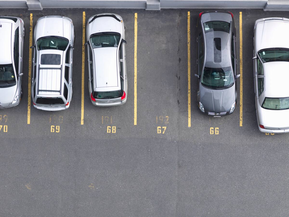 Le ponen ‘tatequieto’ a 17 parqueaderos en Bogotá, ¿qué pasó?