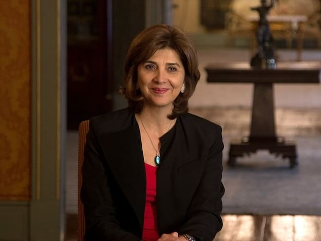 Las revelaciones de María Ángela Holguín sobre Venezuela y el proceso de paz