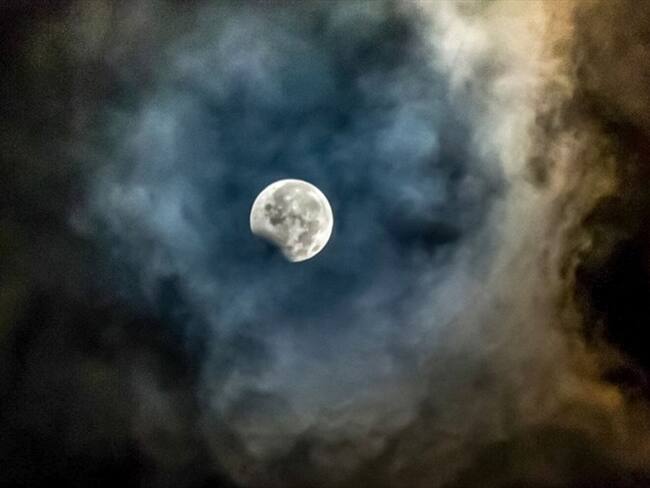 Los colombianos que podrán observar este fenómeno solo tendrán cinco minutos, a partir de las 6:23 p.m., hasta las 6:28 p.m.. Foto: Getty Images