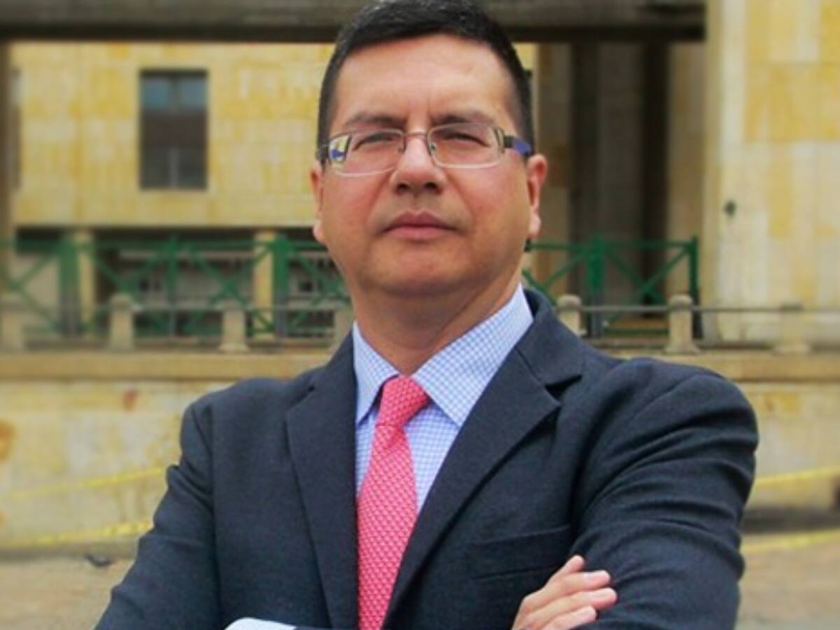 Germán Calderón España renunció a su cargo en la Cancillería