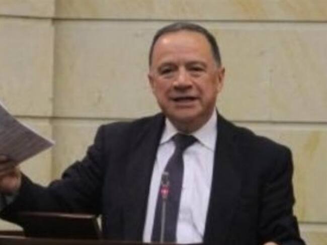 Senador del Partido Conservador Eduardo Enriquez . Foto: Twitter: @EnriquezMaya