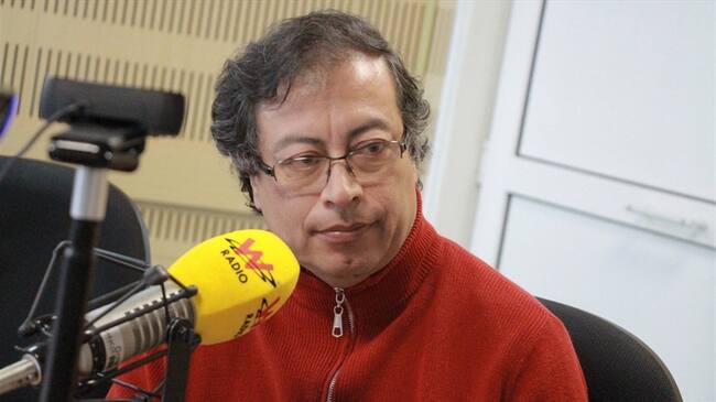 Gustavo Petro en La W. Foto: La W con Vicky Dávila