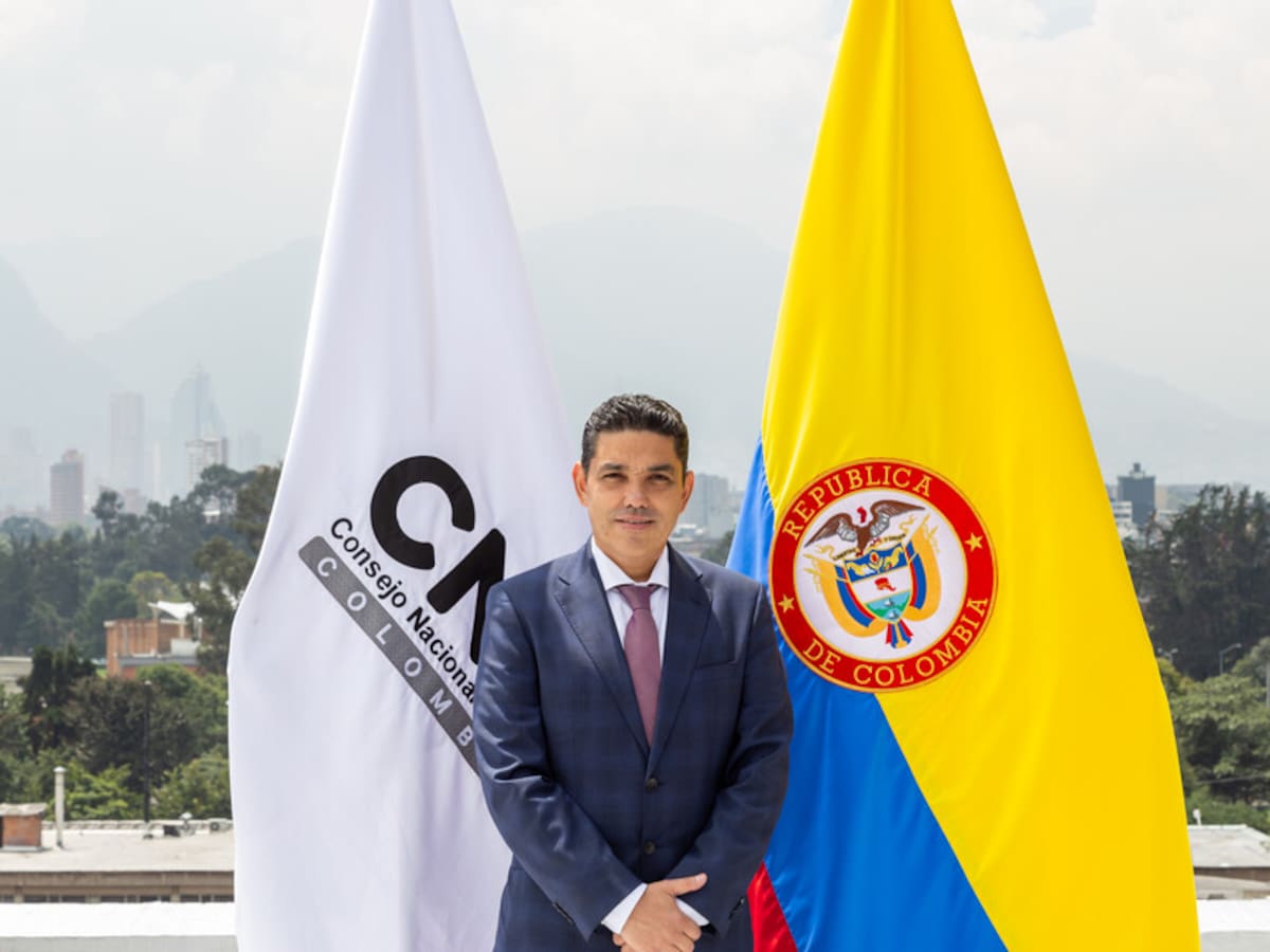 Por corrupción, imputarán cargos contra secretario general de la Cámara