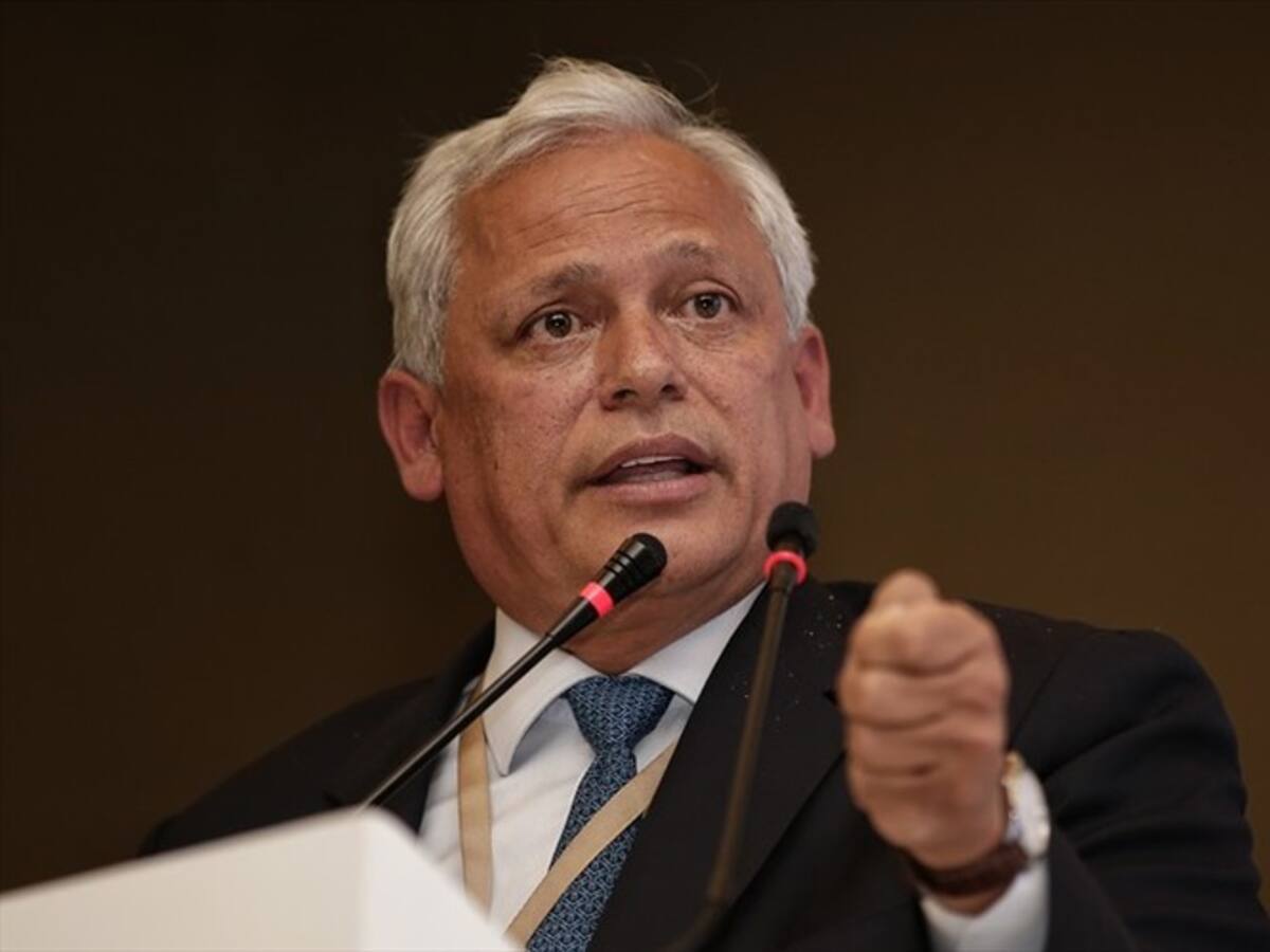 Hernán Andrade renunció a la presidencia del Partido Conservador