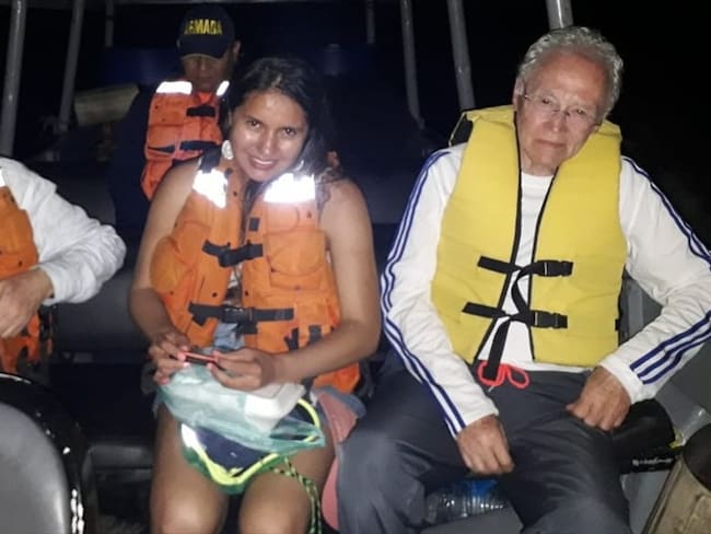 Rescatan al médico Manuel Elkin Patarroyo en aguas del Río Amazonas. Foto: Cortesía