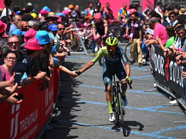 Daniel Felipe Martínez en la etapa 9 del Giro de Italia. (Photo by Dario Belingheri/Getty Images)