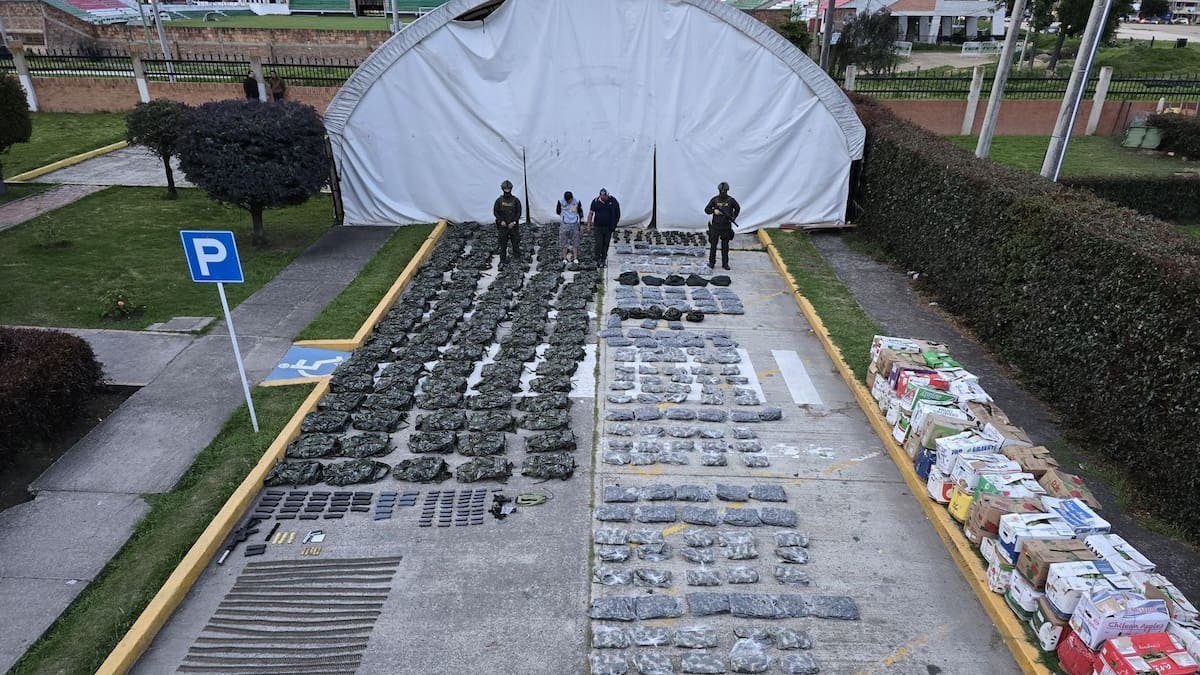 Policía Nacional incautó material bélico y elementos que serían del ‘Clan del Golfo’ en Boyacá